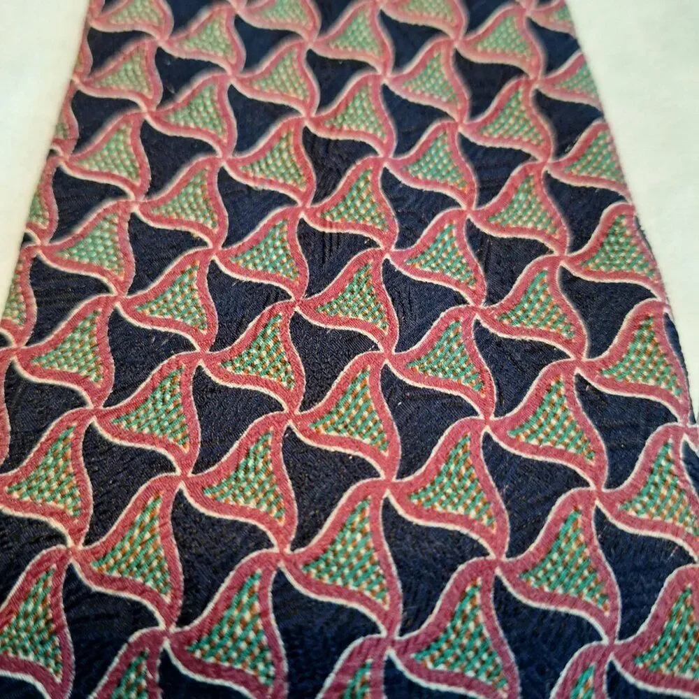 Ralph Lauren CHAPS Men's Neck Tie Green And Navy Geometric All Silk Made In USA‎